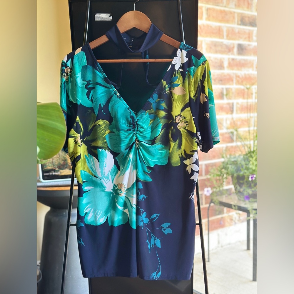 VENUS Teal and Olive Floral Top